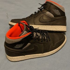 Air Jordan 1's Retro Mid